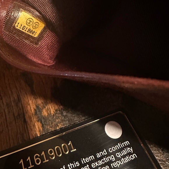 Chanel Classic Flap Leather Wallet - Picture 8 of 11